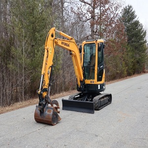 Miniexcavadora Hyundai Económica para Contratistas de Desarrollo de Propiedades que Buscan Equipos Maniobrables para Tareas de Excavación Diarias - Product Image 1