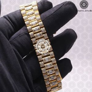 Charm_Jewells Luxury Yellow Gold <b>Watch</b> 40mm Round Dial Analog Quartz Movement Unisex Fashion Bracelet with Sapphire Window - Product Image 2