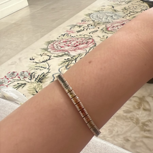 สร้อยข้อมือเทนนิสทองคำขาว 18k แท้ ประดับด้วยไพลินสีรุ้งธรรมชาติและเพชรแท้ ดีไซน์เรขาคณิตแบบไล่เฉดสี สำหรับผู้หญิง - Product Image 4