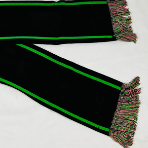 Ensemble bonnet et écharpe longue noirs Alpha Kapa Alpha AKA |   Lettres grecques roses et vertes |   Vêtements d'hiver tricotés 100% acrylique pour les universités - Product Image 4