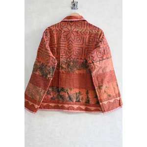 Abrigo Acolchado de Algodón Khambadiya Hecho a Mano, Bordado, Ecológico, Transpirable, de Secado Rápido, con Patrón Floral Bohemio Vintage para Invierno - Product Image 4