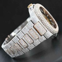 Montres en acier de luxe personnalisées, montres entièrement serties de diamants, montre en moissanite VVS pour hommes, provenant d'un fournisseur indien