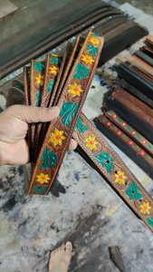 Ceintures Western Artisanales Écologiques à Boucle en Fer Tressée Faite à la Main, Motif Floral Gaufré Vintage, Accessoires de Mode - Product Image 5