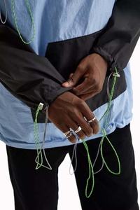 เสื้อแจ็คเก็ตกันลมผู้ชาย ผ้าไนลอน 100% แบบไม่มีลาย สำหรับผู้ชาย มีฮู้ด กันฝน เสื้อแจ็คเก็ตกันลมผู้ชาย - Product Image 4