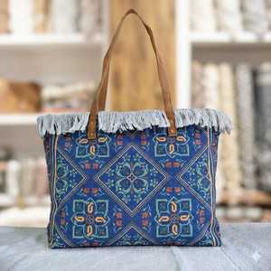 Sac fourre-tout bohème en toile avec franges, sac à main de plage, sac à bandoulière zippé pour femme, idéal pour les voyages et l'usage quotidien - Product Image 3
