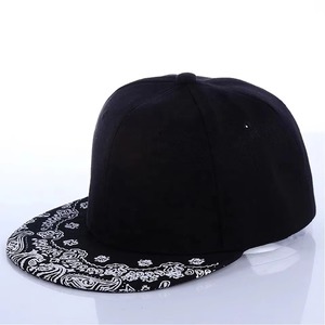 Wholesale Custom Black Snapback <b>Cap</b> Bandana Paisley Print Flat Brim Hip Hop Hat High Quality 6 Panel Acrylic Sports Structured - Product Image 1