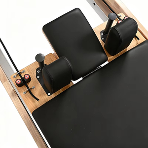 Reformer Pilates en chêne personnalisé, machine de fitness en bois de caoutchouc durable pour le <span class=keywords><strong>yoga</strong></span>, Reformer Pilates en bois pour usage commercial - Product Image 3