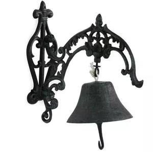 Ornement de cloche suspendue en métal antique, forme d'arche, pièce décorative fabriquée à la machine - Product Image 1