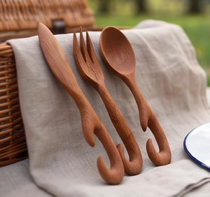 Ensemble élégant de couverts en bois, 3 pièces, finition naturelle, parfaits pour la maison, les hôtels et les restaurants. - Product Image 2