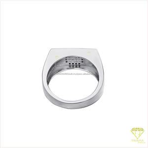 Anillo de Sello para Hombre de Plata 925 Premium con Diamante Cultivado en Laboratorio, Centro Cuadrado Decorativo y Patrón de Contraste Negro para Venta al por Mayor - Product Image 2