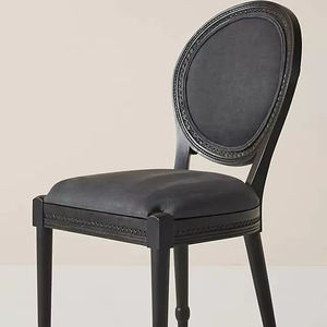 Chaise de salle à manger Louis XVI à dossier médaillon - Product Image 1