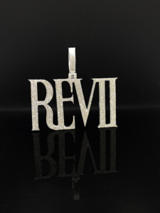 Colgante Unisex Personalizado de Aleación con Diseño de Corona Icónica de Hip Hop Cristiano con Diamantes CZ para Hombre - Product Image 2