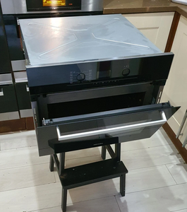 H5040BM Horno Microondas Combi Integrado con Grill, Color Negro - Product Image 4