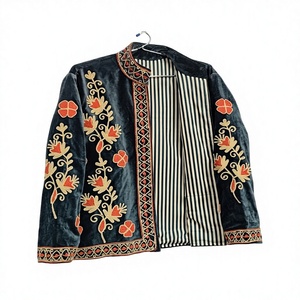 Chaqueta corta de invierno para mujer, de terciopelo, bordada a mano |   Abrigo Informal de Diseñador sin Cierre - Product Image 5