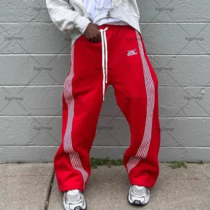 Pantalon de jogging cargo streetwear pour homme, multipoches, en molleton épais, coupe ample, en coton, avec logo personnalisé - Product Image 5