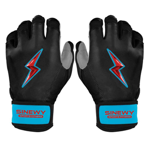 ถุงมือตีเบสบอลสีดำ Sinewy Sports Fitness พร้อมโลโก้สายฟ้าสีแดง ปิดด้วยแถบตีนตุ๊กแก สำหรับผู้ใหญ่ทุกเพศ - Product Image 2