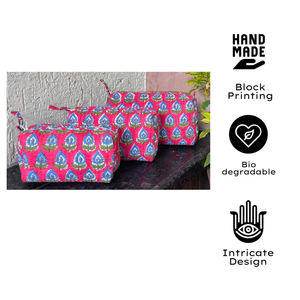 Juego de neceseres de algodón acolchado con estampado floral rosa y azul de Jaipur, con cierre de cremallera, forro interior de PVC, lavable y duradero. - Product Image 2