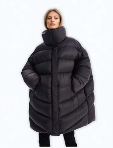 Chaqueta de plumón de ganso blanco para mujer con logo personalizado, elegante, cuello alto, cortavientos, ajuste ceñido, acolchada, abrigo cálido de invierno, ropa deportiva ligera - Product Image 1