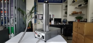Vente chaude Portable pour bijoux en métal Machine de marquage laser à fibre facile à utiliser grand prix - Product Image 2