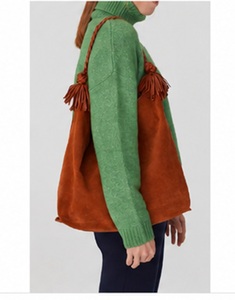 Bolso Tote de Gamuza Premium para Mujer, Estilo Vintage, con Asa Trenzada y Borlas, Gran Capacidad, Étnico y Moderno - Product Image 5