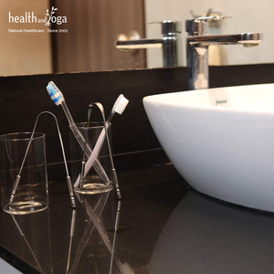 HealthAndYoga SteloSwipe Stainless Steel Tongue Cleaner Hygienic Tongue Scraper with Color Coded Handle - Product Image 2