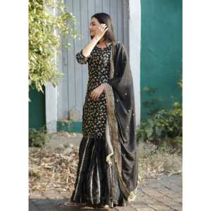Conjuntos de traje de diseñador para mujer Lehenga bordado con Dupatta elegante - Product Image 1