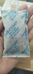 Desecante de Arcilla Mineral Activada de 20g-50g, Gránulos Industriales Antihumedad e Higroscópicos para Prendas, Cuero y Zapatos - Product Image 5