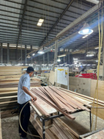 Moulure en MDF avec placage en chêne rouge, surface en bois naturel non fini, 2440 x 109 x 15 mm, moulure en bois