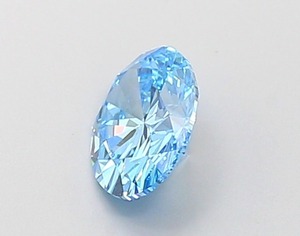 Diamante Azul Intenso de Corte Ovalado de 0.90 Quilates, Cultivado en Laboratorio - Certificado IGI, Claridad VS1, Pulido Excelente - Gema Creada por CVD - Product Image 3