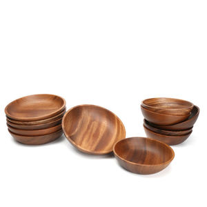 Plato de madera para frutas disponible en todos los tipos de madera. Se utilizan para exhibir productos frescos, guardar refrigerios o como un elemento decorativo. - Product Image 1