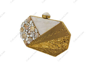 Pochette de soirée artisanale de luxe indienne en laiton et nacre, finition premium, pour mariage et occasions spéciales - Product Image 3