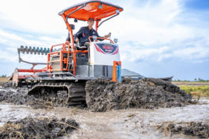 Meilleur vendeur Hogico 80VN/TURBO Machine de culture 3 en 1 Tracteur agricole de haute qualité État neuf Moteur 80 CV puissant pour les fermes - Product Image 5