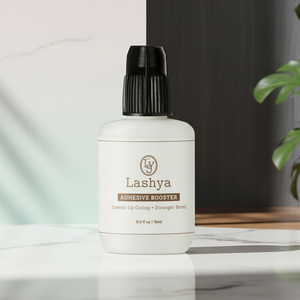 [Lashya] Booster Adhésif 15ml : Environnement de Fixation Stable pour les Experts en Salon - Accélérateur de Colle pour Extensions de Cils - Product Image 1