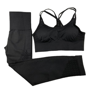 Conjunto de Yoga de 2 Piezas sin Costuras para Mujer Talla Grande |   Sujetador Deportivo Acolchado con Push-Up y Leggings de Gimnasio |   Traje Deportivo para Fitness - Product Image 5