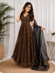 Vestido Anarkali de seda organza con estampado digital y gran vuelo, ideal para fiestas, con conjunto de dupatta de georgette y encaje de diseñador. - Product Image 3