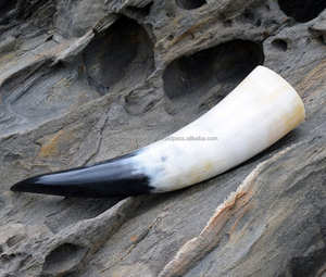 Jarra artesanal natural moderna para entusiastas de la cerveza y el hidromiel Técnica pulida - Product Image 2