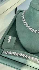 Conjunto de Collar con Hojas de Circonia Cúbica, Joyería de Plata de Ley Inspirada en la Naturaleza, Chapado en Rodio, Alta Calidad - Product Image 3