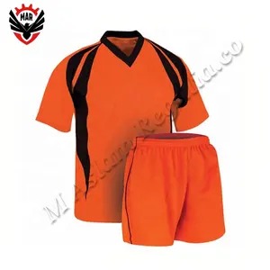 Uniforme de fútbol de equipo con nombre personalizado e impresión por sublimación conjuntos de diseño personalizados - Product Image 2