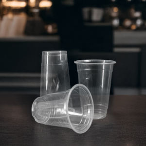 Fabricant vietnamien de gobelets en plastique PP jetables, gobelets en plastique transparents à rayures avec couvercles pour pique-nique, fête, événement - Product Image 3