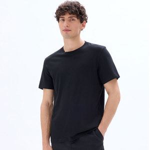เสื้อยืดคอกลมแขนสั้นสีดำสำหรับผู้ชาย ทรงโอเวอร์ไซส์ ผ้าคอตตอนเจอร์ซีย์เนื้อนุ่ม ระบายอากาศได้ดี น้ำหนัก 320 กรัม สไตล์ลำลอง - Product Image 5