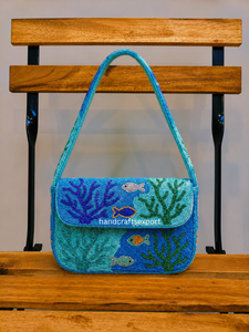 Sac à bandoulière de luxe fait main, écologique, léger, en perles de récif marin |   Sac à main brodé |   Porte-monnaie en forme de poisson corail |   Premium - Product Image 1