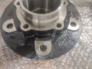 Service de fabrication sur mesure de composants de bras de suspension automobile en fonte SG moulée avec précision - Product Image 3