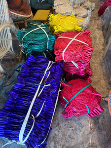 Éventails traditionnels vietnamiens en bambou/feuilles de palmier multicolores pour mariage et décoration intérieure, faits à la main, 100% personnalisés - Product Image 4