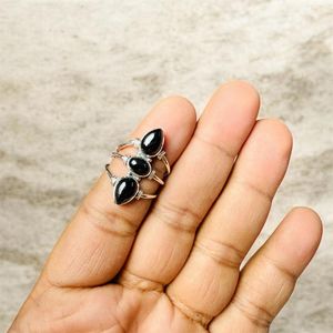 Bague unisexe en argent sterling 925 avec pierre précieuse taille poire, onyx noir naturel, design floral tendance, sertissage clos, pour mariage et fête - Product Image 2