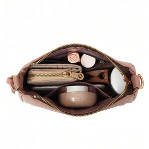 Bolso Hody ZAFRA Premium de Capacidad Media, Bolso Freya de Cuero Sintético, Mochila Convertible Multifuncional, Bolso Bandolera con Cierre - Product Image 6