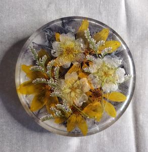 Sous-verres en résine imperméables faits à la main avec un design rustique, fabriqués avec des matériaux écologiques pour des intérieurs artistiques durables - Product Image 2
