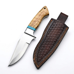 Cuchillo de caza de hoja fija hecho a mano, pulido a espejo, punta de clip, mango de madera de olivo, bolster de acero, funda de cuero con tejido de mimbre, para camping - Product Image 1