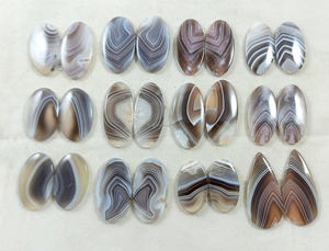 Vente en gros Agate du Botswana Paire Cabochon Pierre Semi Précieuse Naturelle pour la Fabrication de Bijoux Pierre Précieuse de Guérison pour la Fabrication de Bijoux Lot - Product Image 4