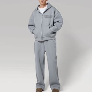 Conjunto de chándal informal de algodón 100% de alto gramaje (400+ GSM) para hombre, con sudadera con capucha gris con cremallera y pantalones holgados, estilo casual. - Product Image 1