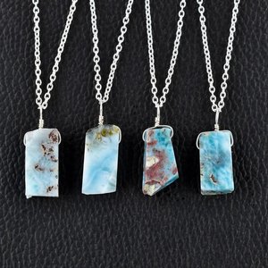 Collier pendentif délicat en larimar brut, plaqué argent, pierre précieuse naturelle, bijoux faits à la main, vente en gros - Product Image 3